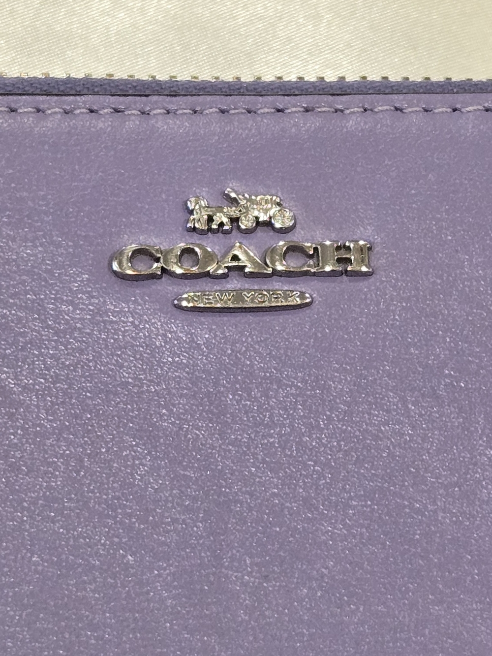 Coach Light Violet Leather Zip Around Wallet with Detachable Wrist Strap - Picture 7 of 15
